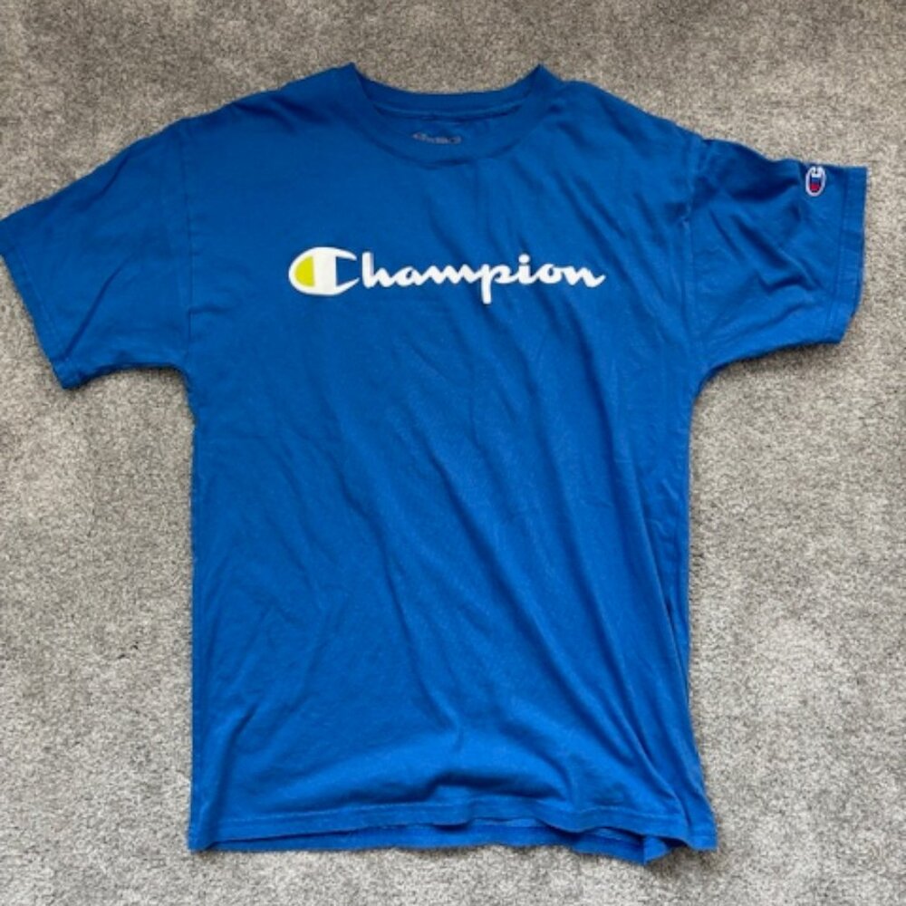 Men's Champion T-Shirt Medium